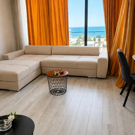 Italy Luxury Front Of The Sea 3*