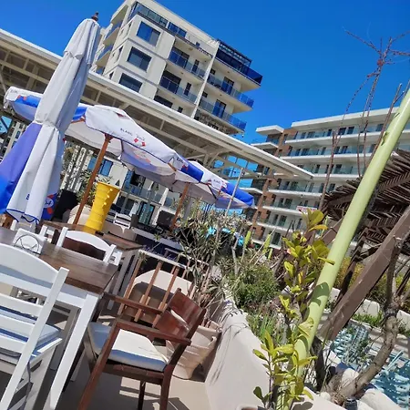 Italy Luxury Front Of The Sea 3*