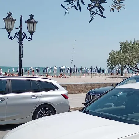 Italy Luxury Front Of The Sea מלון