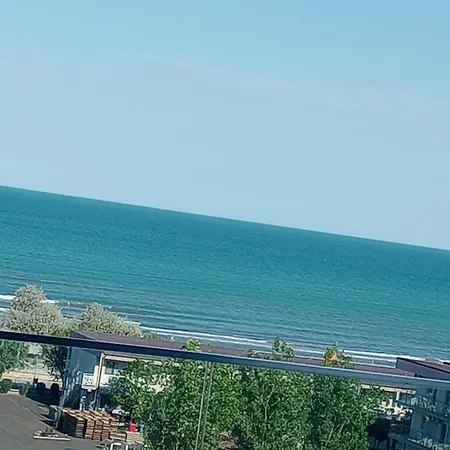 Italy Luxury Front Of The Sea